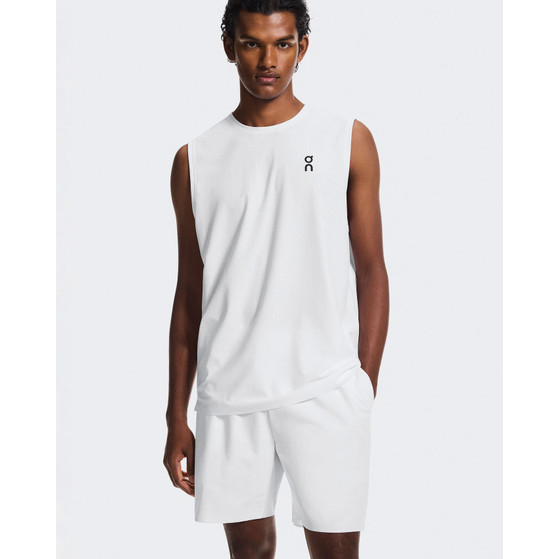 On Court 7 Inch Short