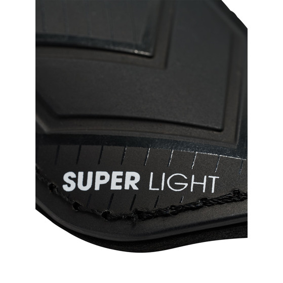 Hummel Super Light Scheenbeschermers