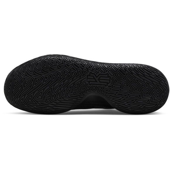 kyrie flytrap size 6