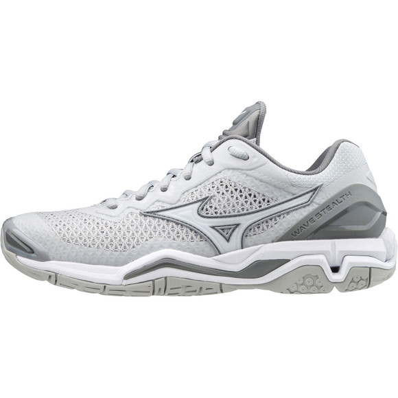 Mizuno wave v new arrivals