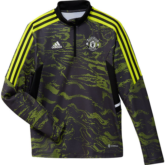 Man united deals training top kids
