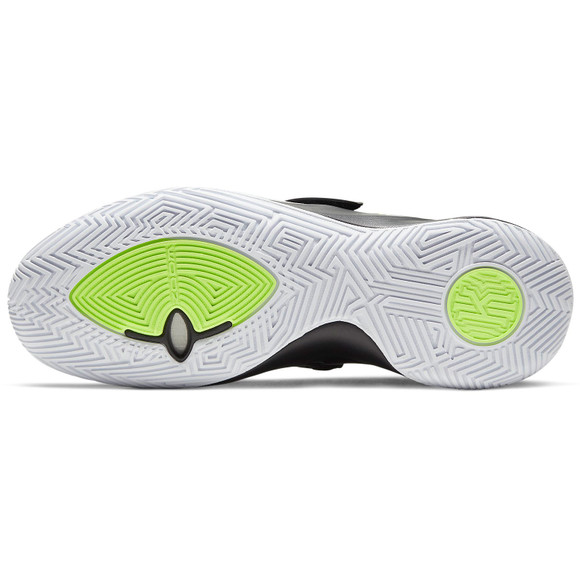 nike kyrie 3 traction
