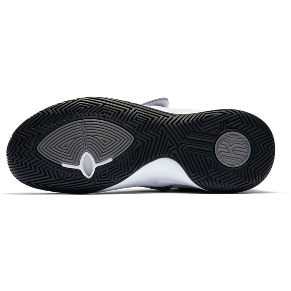 kyrie flytrap sole