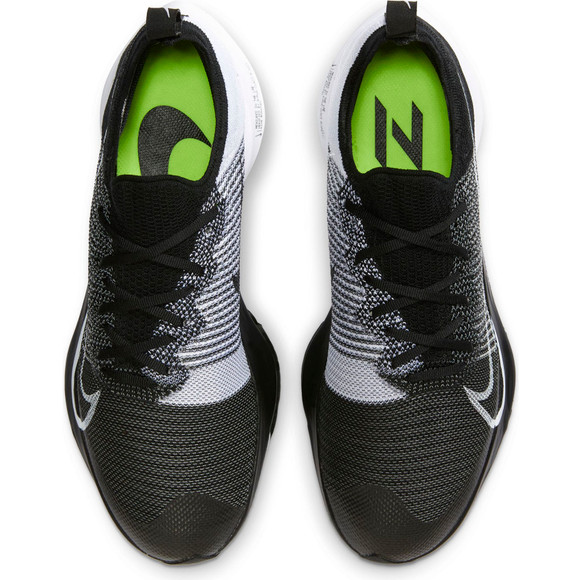 Nike Air Zoom Tempo Next% Men - Runningdirect.nl