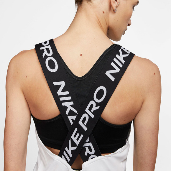 nike pro tanktop
