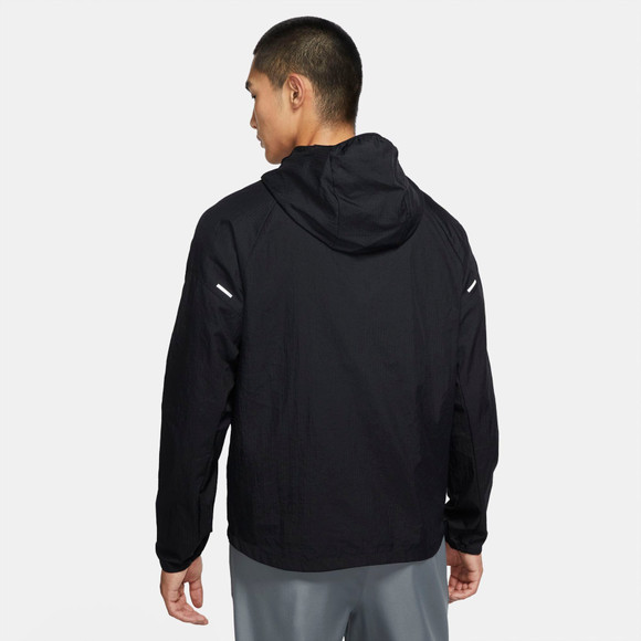 nike essential jacket men's