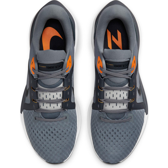 Nike AIR Zoom Vomero 16 Men - Runningdirect.nl