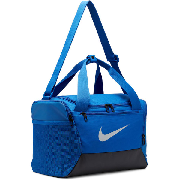 Nike brasilia 9.5 training duffel sporttas in de kleur blauw.