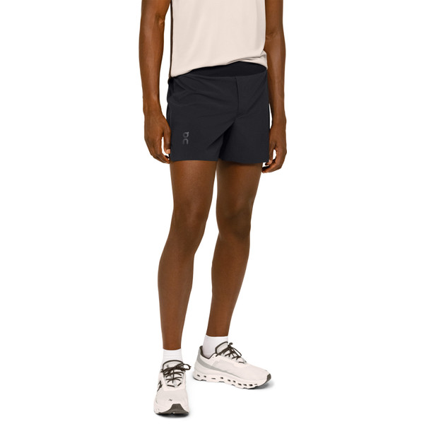 On Lightweight Shorts Heren afbeelding