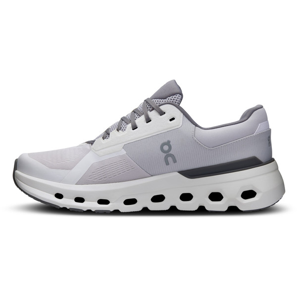 On Cloudrunner 2 Herr