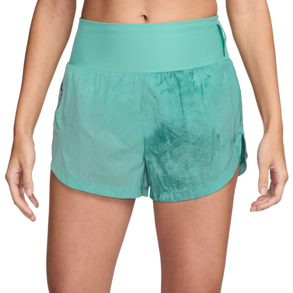 Nike Dri-FIT Trail Repel Mid-Rise 3&apos;&apos; Short Dames afbeelding