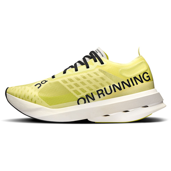 On Cloudboom Strike Dam