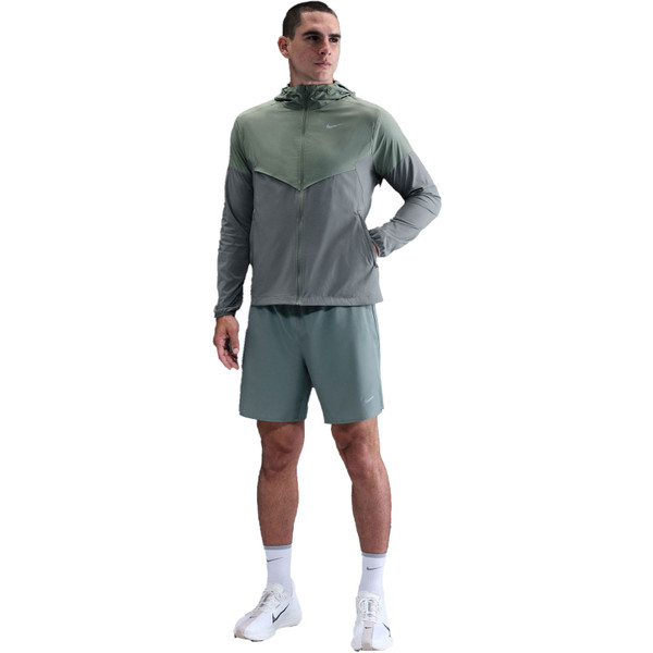 Nike Impossibly Lightweight Windrunner Jack Heren afbeelding