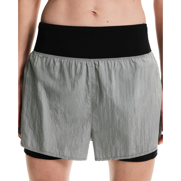 On Performance Volt Shorts Dam