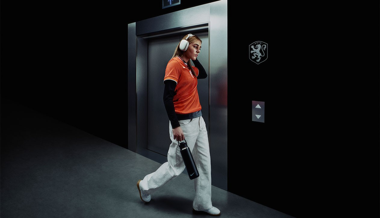 Klaar voor het EK 2025: de OranjeLeeuwinnen schitteren in dit nieuwe tenue!