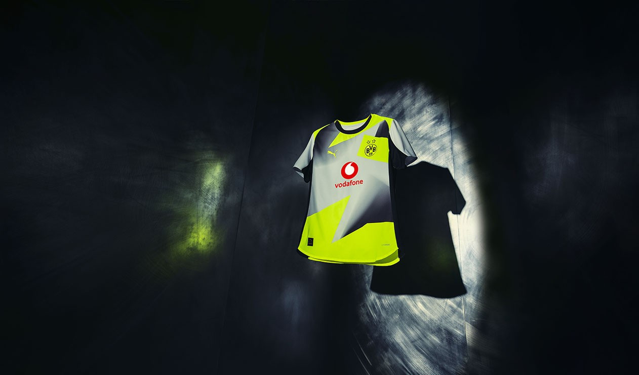 Borussia Dortmund Uittenue 2025/2026: Een frisse doorbraak na 18 jaar traditie!