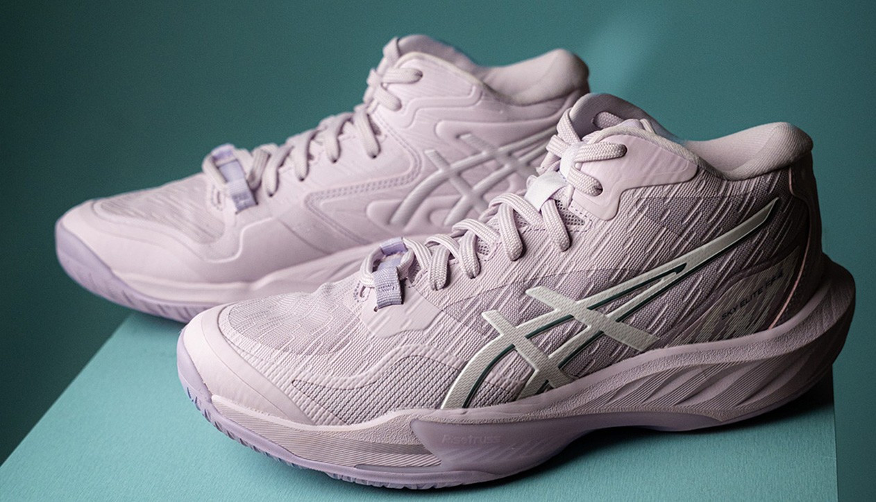 ASICS Sky Elite FF 4: Voor het spel rondom de korf