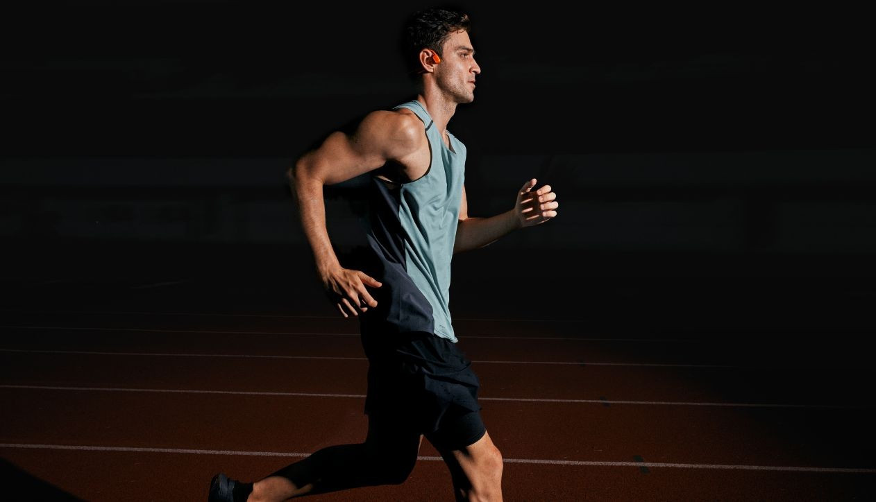 Uitgelicht: Shokz OpenFit 2+ – Open-ear comfort met slimme extra’s