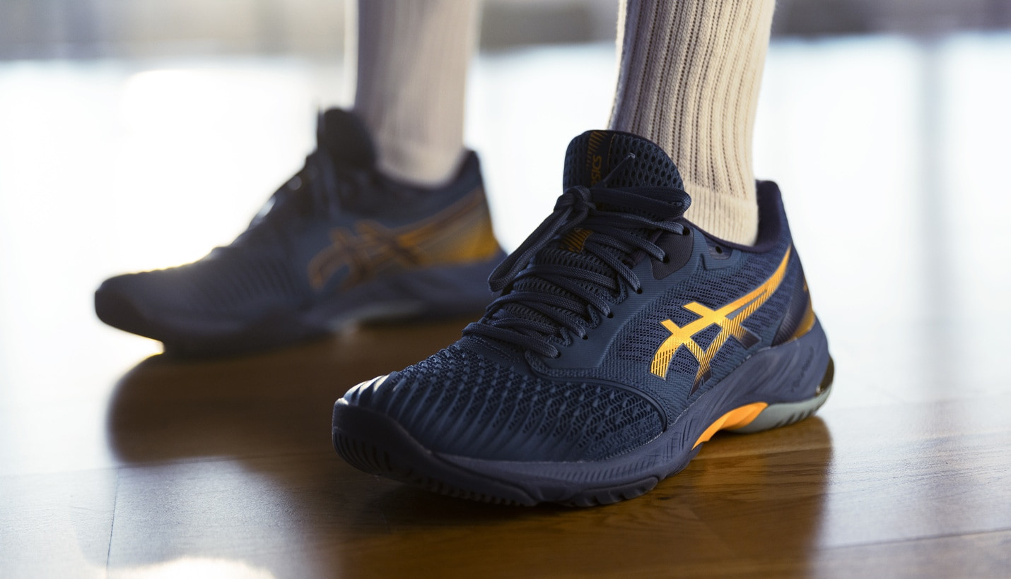 De ASICS Netburner Ballistic FF 3 vs. ASICS Netburner Ballistic FF 2