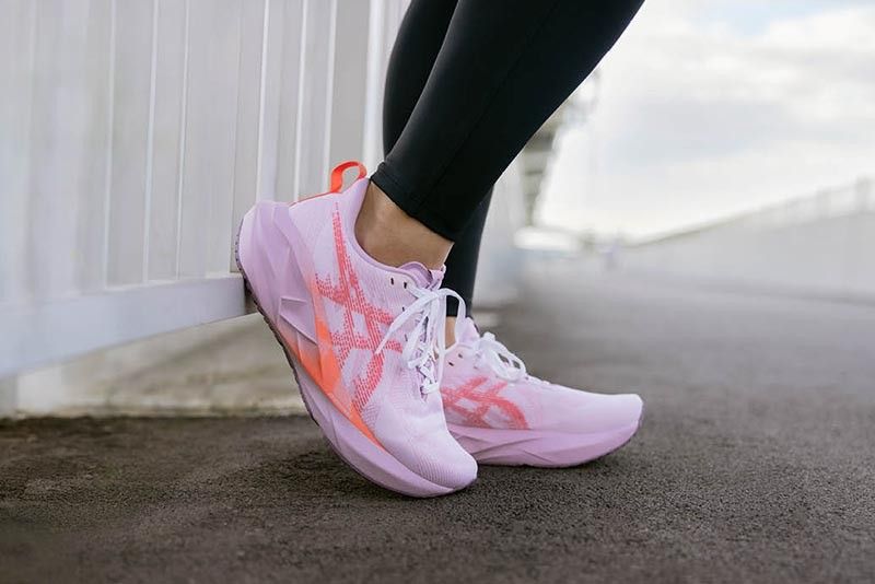 Asics hardloopschoenen dames roze online