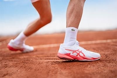 ASICS schoenen