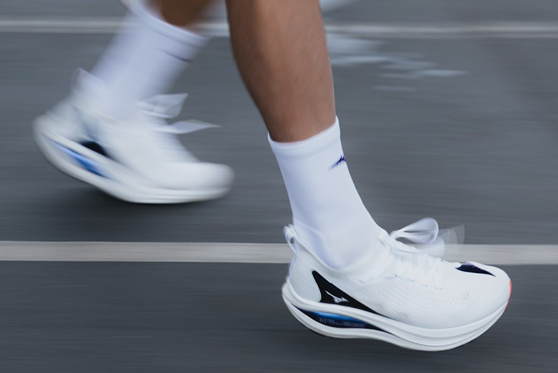 Mizuno Neo Vista