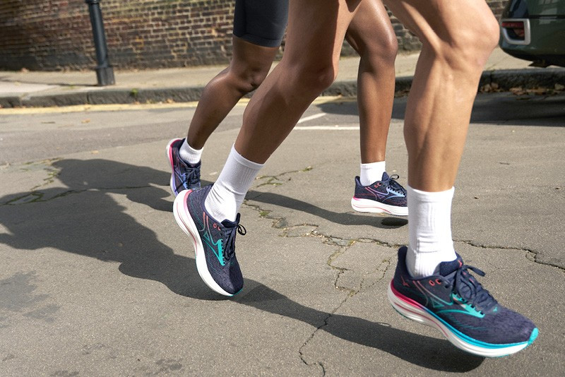 Mizuno Wave Rider