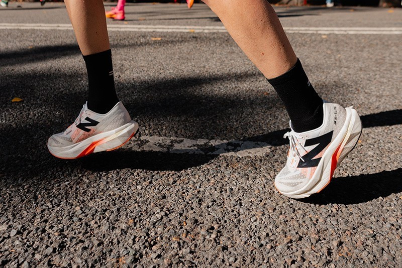 New Balance Fuelcell Elite