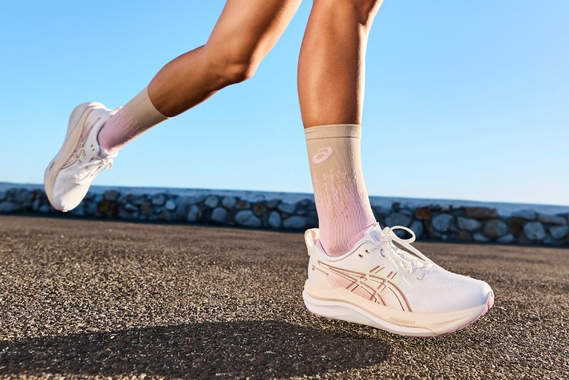 ASICS GEL-Kayano