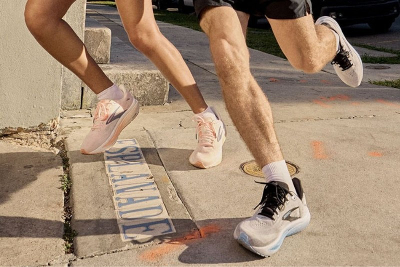Brooks Ghost